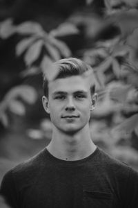 portrait-of-teenage-boy