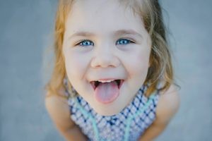 portrait-girl-blue-eyes